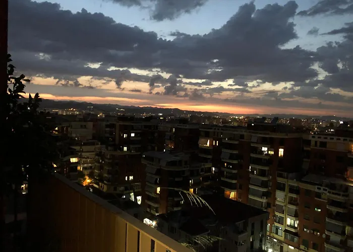 Garden Building Luxury 公寓